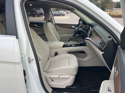 New 2026 Volkswagen Atlas SE image 30