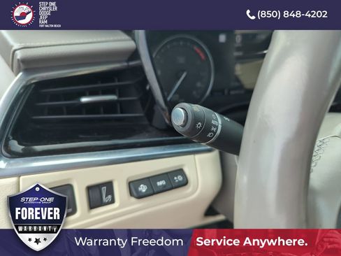 Used 2020 Cadillac XT6 Premium Luxury FWD image 20