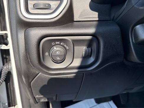 Used 2022 RAM 2500 Big Horn w/ Snow Chief Group AWD/4WD image 17