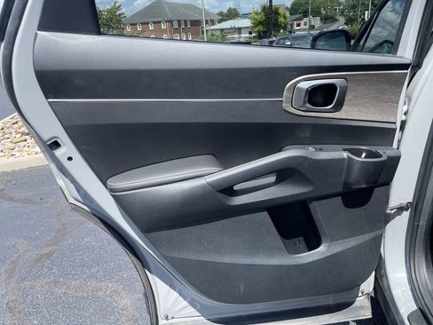 Certified 2023 Kia Sorento EX w/ Panoramic Sunroof Package FWD image 22
