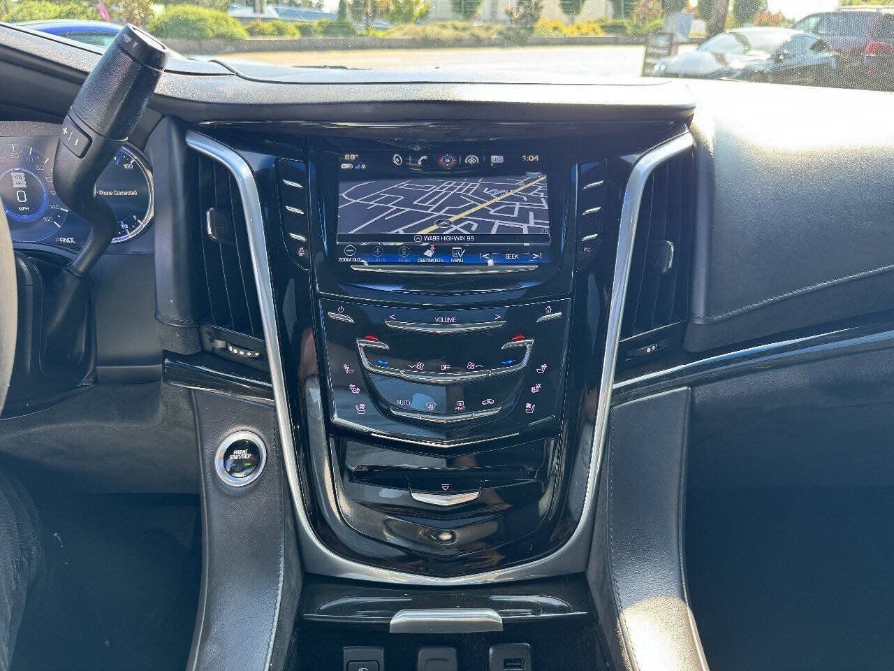 Used 2019 Cadillac Escalade Platinum RWD image 41