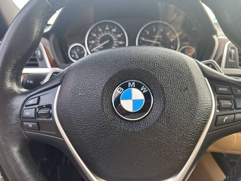 Used 2017 BMW 330i xDrive Sedan AWD/4WD image 31