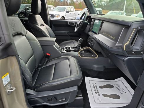 New 2025 Ford Bronco Badlands w/ Sasquatch Package image 19