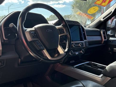 Used 2022 Ford F250 Platinum image 14