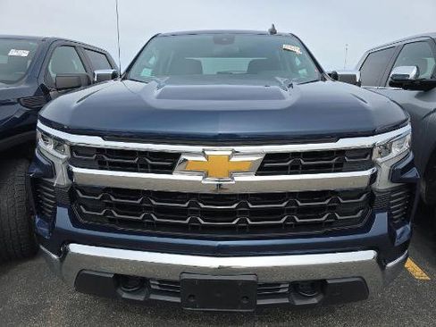 Used 2023 Chevrolet Silverado 1500 LT image 2