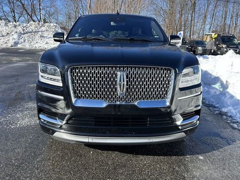 Used 2020 Lincoln Navigator L Reserve w/ Luxury Package image 3