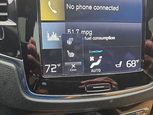Used 2018 Volvo XC90 T6 Momentum w/ Convenience Package AWD/4WD image 21