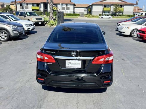 Used 2018 Nissan Sentra S w/ S Midnight Style Package FWD image 4