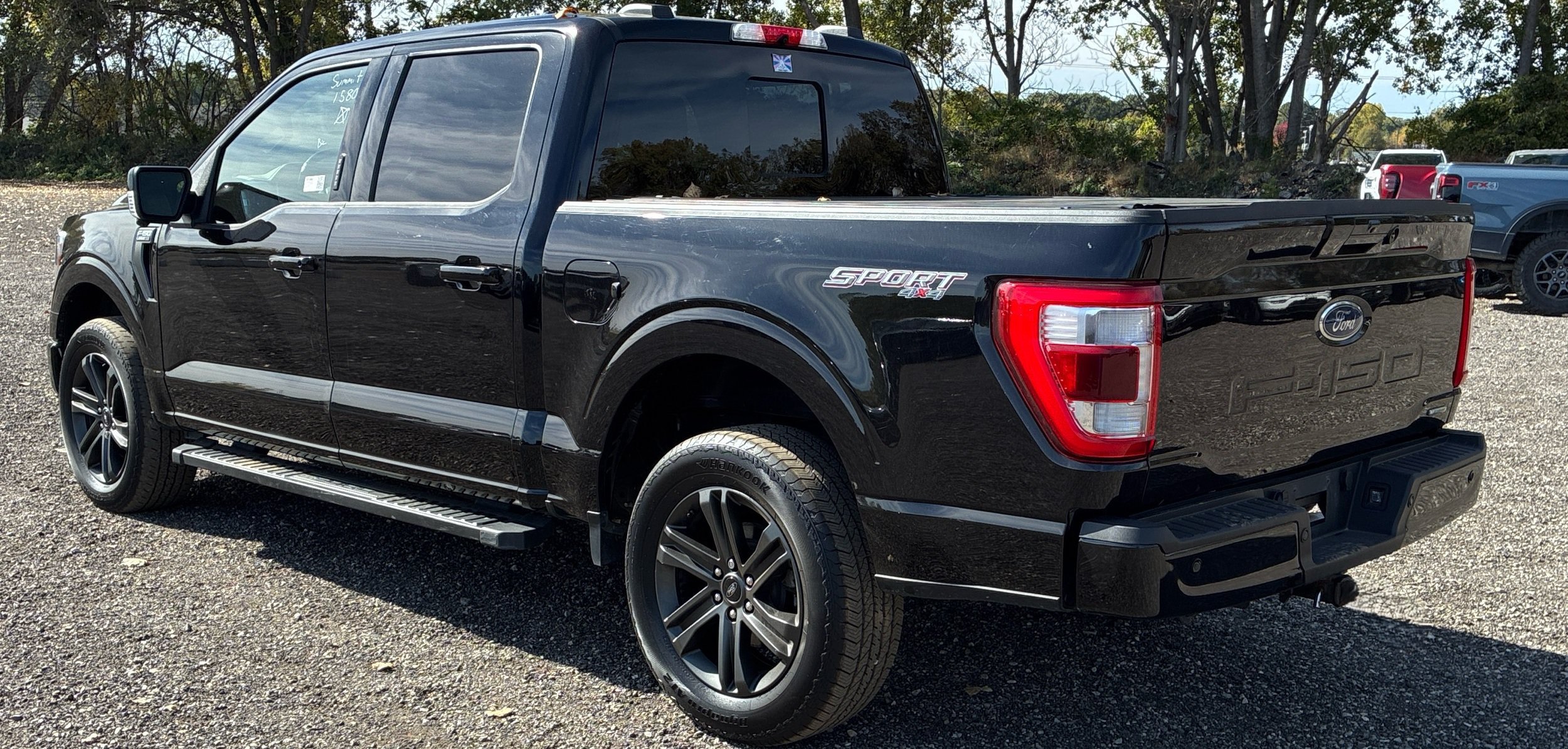 Used 2022 Ford F150 Lariat w/ Equipment Group 502A High AWD/4WD image 4