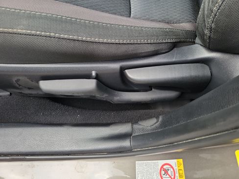Used 2017 Toyota Corolla LE w/ LE Premium Package w/Moonroof FWD image 23