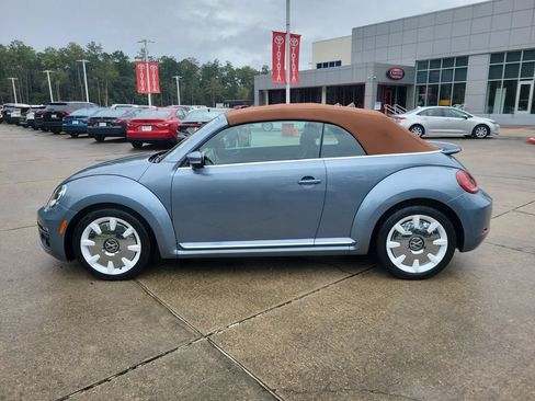 Used 2019 Volkswagen Beetle 2.0T Final Edition SEL FWD image 2