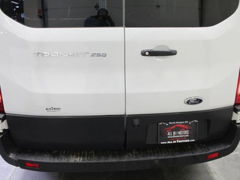 Used 2018 Ford Transit 250 130 Low Roof w/ Exterior Upgrade Package image 6