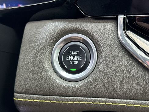 Used 2024 Chevrolet Colorado ZR2 AWD/4WD image 19
