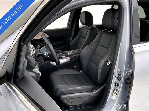 Used 2025 Mercedes-Benz GLS 450 4MATIC image 33