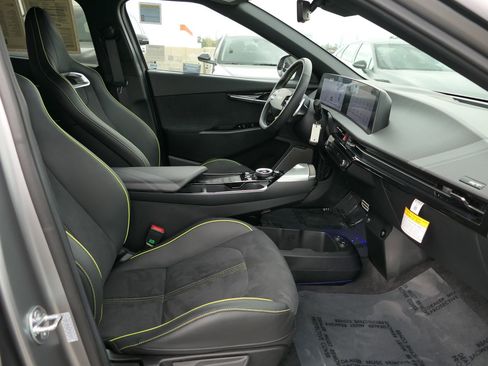 Certified 2024 Kia EV6 GT image 28