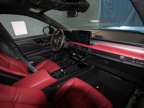 New 2026 Lincoln Corsair Grand Touring image 21