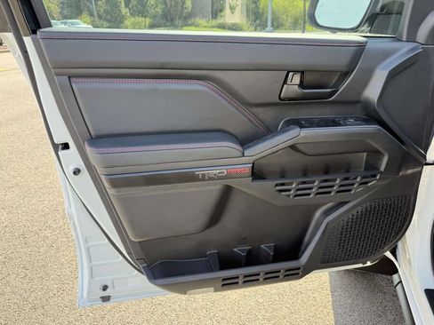 Used 2026 Toyota Tacoma TRD Pro AWD/4WD image 18
