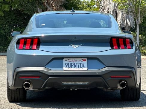 Certified 2025 Ford Mustang Coupe RWD image 4