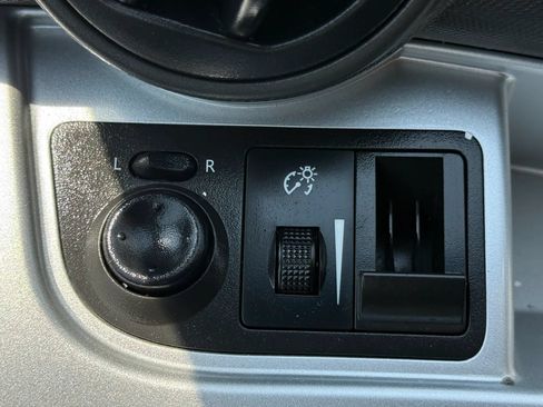 Used 2014 Chevrolet Spark LT FWD image 26