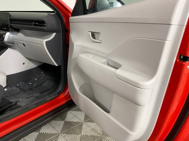 Used 2024 Hyundai Kona SEL w/ Convenience Package FWD image 18