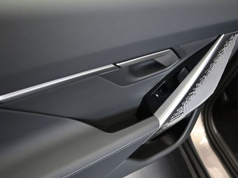 Certified 2026 BMW 530i image 15