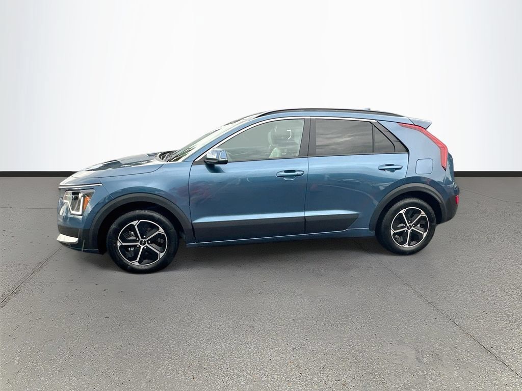 Used 2026 Kia Niro EX FWD image 4