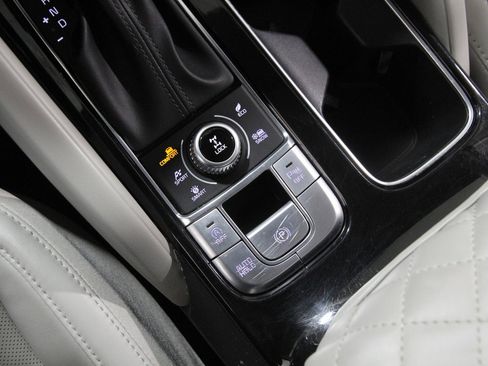 Used 2020 Kia Telluride S image 17