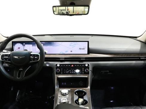 Used 2025 Genesis GV80 3.5T Prestige AWD/4WD image 15