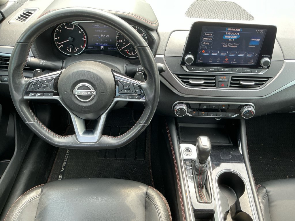 Used 2024 Nissan Altima 2.5 SR FWD image 16