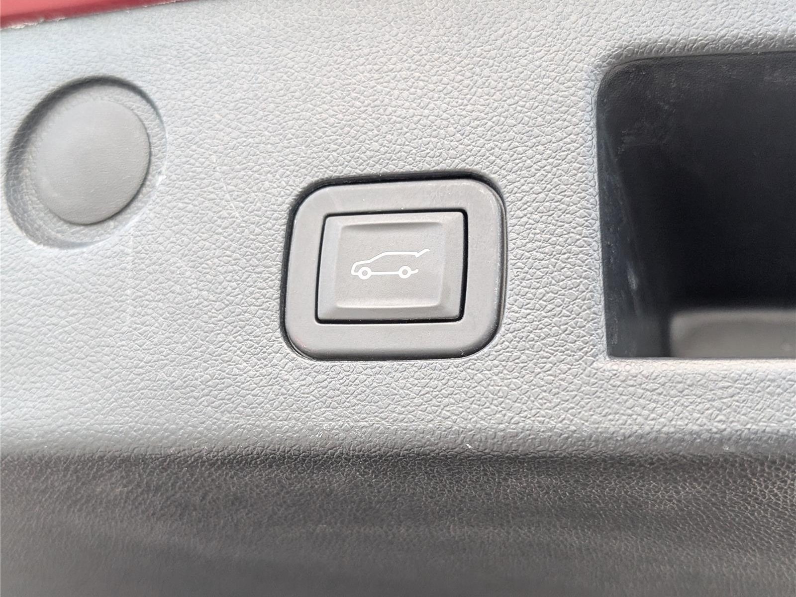 Used 2025 Chevrolet Equinox LT w/ Convenience Package II FWD image 14