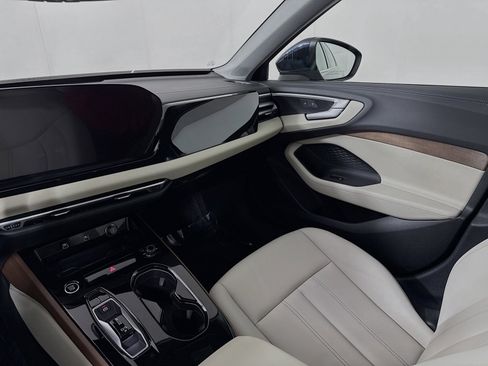 Used 2025 Audi A5 2.0T Premium w/ Convenience Package image 22