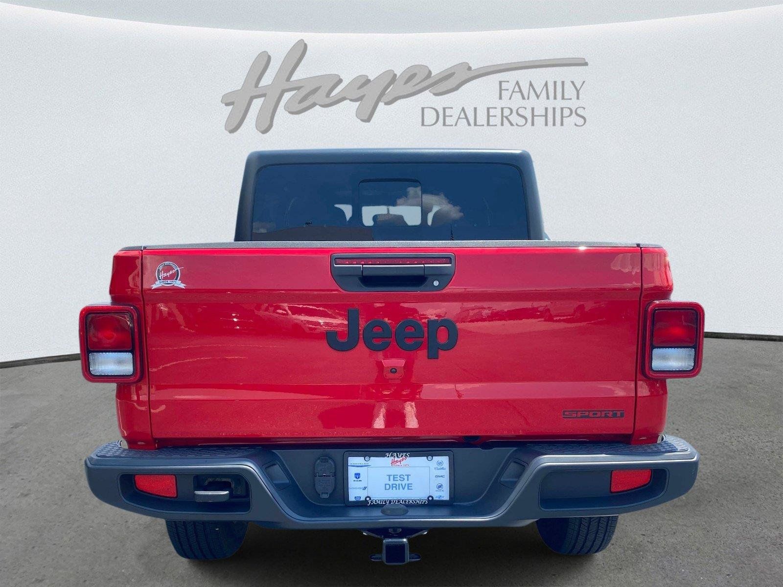 Used 2021 Jeep Gladiator Sport AWD/4WD image 4