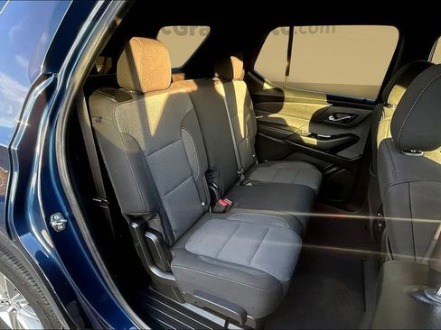 Used 2023 Chevrolet Traverse LT image 27