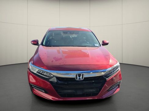 Used 2018 Honda Accord Touring image 2