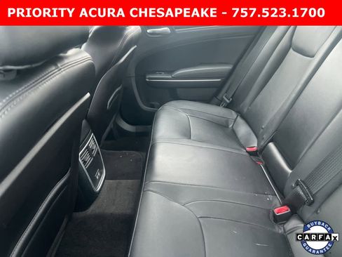 Used 2015 Chrysler 300 Limited image 5