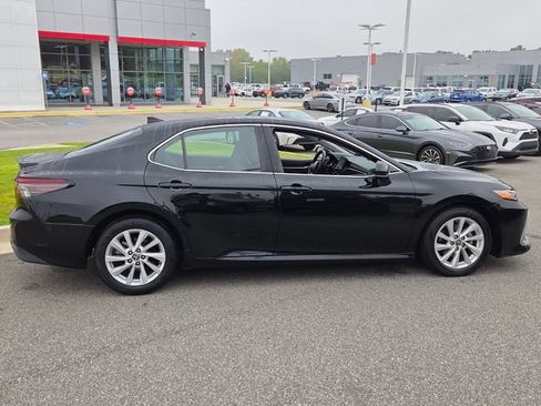 Used 2023 Toyota Camry LE FWD image 13