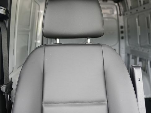 New 2025 Mercedes-Benz Sprinter 2500 image 32