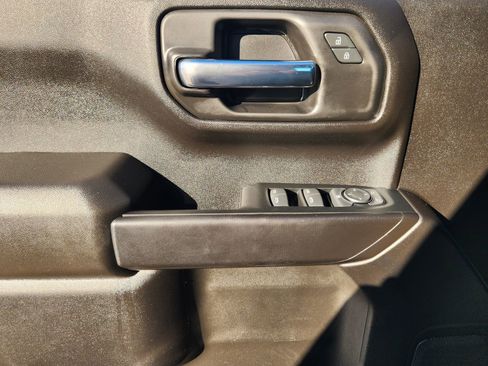 Used 2024 Chevrolet Silverado 1500 Custom w/ Dark Appearance Package image 25