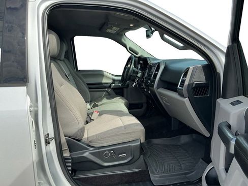 Used 2016 Ford F150 XLT w/ Equipment Group 302A Luxury image 22