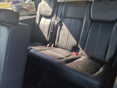 Used 2015 Ford Expedition Limited w/ Equipment Group 301A image 7