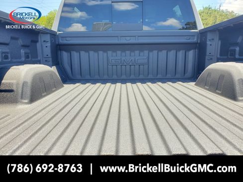 New 2026 GMC Sierra 1500 AT4 w/ AT4 Premium Package AWD/4WD image 8