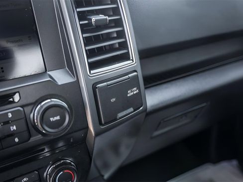 Used 2018 Ford F150 XLT w/ Equipment Group 302A Luxury image 23