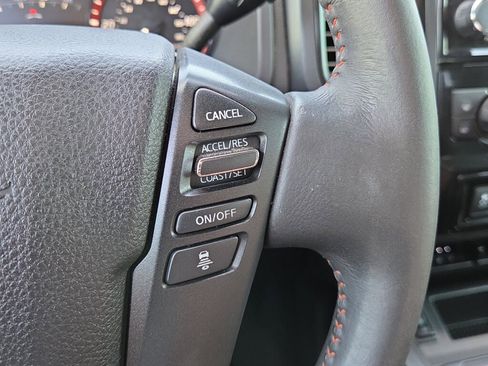 Used 2020 Nissan Titan PRO-4X w/ Pro-4x Convenience Package AWD/4WD image 22