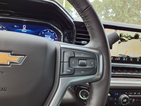 Used 2025 Chevrolet Silverado 2500 LTZ w/ LTZ Premium Texas Edition AWD/4WD image 30