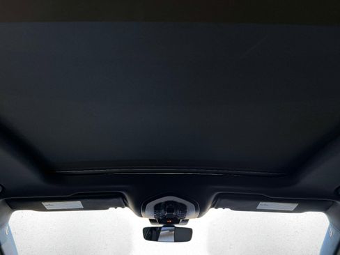 Used 2022 Porsche Macan image 18