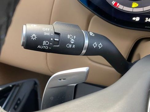 Used 2023 Land Rover Range Rover SE image 52