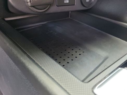 Used 2023 Hyundai Elantra Limited image 23