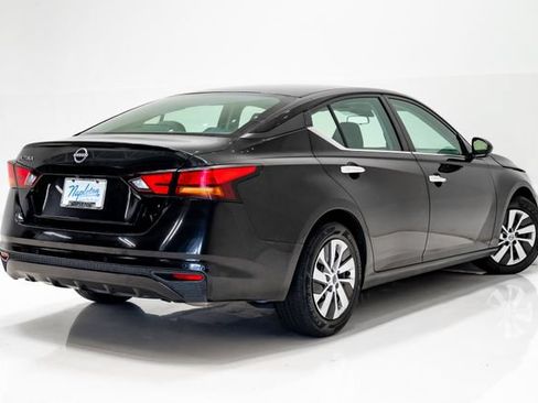 Used 2023 Nissan Altima 2.5 S FWD image 28