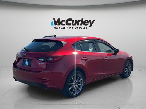 Used 2018 MAZDA MAZDA3 Touring FWD image 6