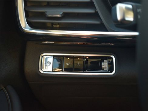 New 2025 Buick Envision Preferred image 18